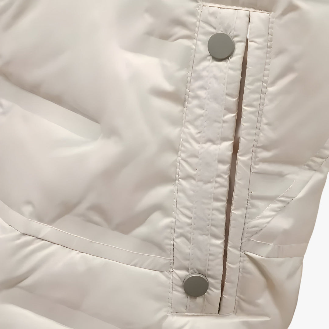 Women’s Hooded Insulated Jacket – Relaxed Winter Silhouette with Quilted Design for Everyday Wear
