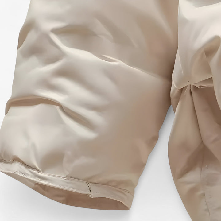 Women’s Hooded Insulated Jacket – Relaxed Winter Silhouette with Quilted Design for Everyday Wear